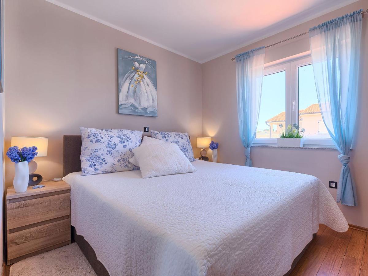 Holiday Home Villa Valentina By Interhome Loborika Luaran gambar