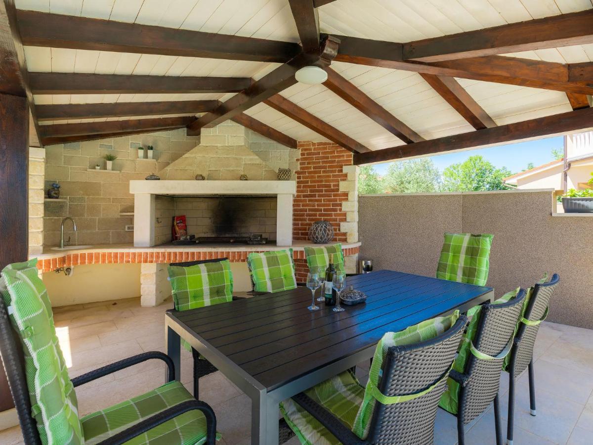 Holiday Home Villa Valentina By Interhome Loborika Luaran gambar